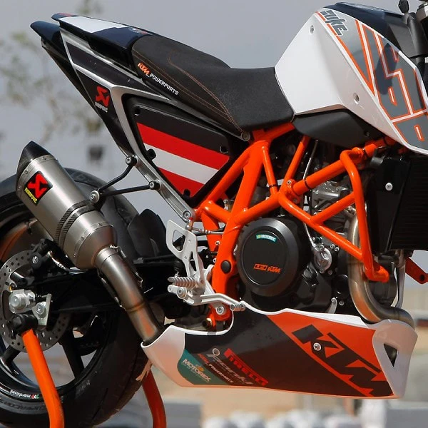 KTM Akrapovic "Slip-On Line" Exhaust 690 Duke 2013-2019 - Image 4