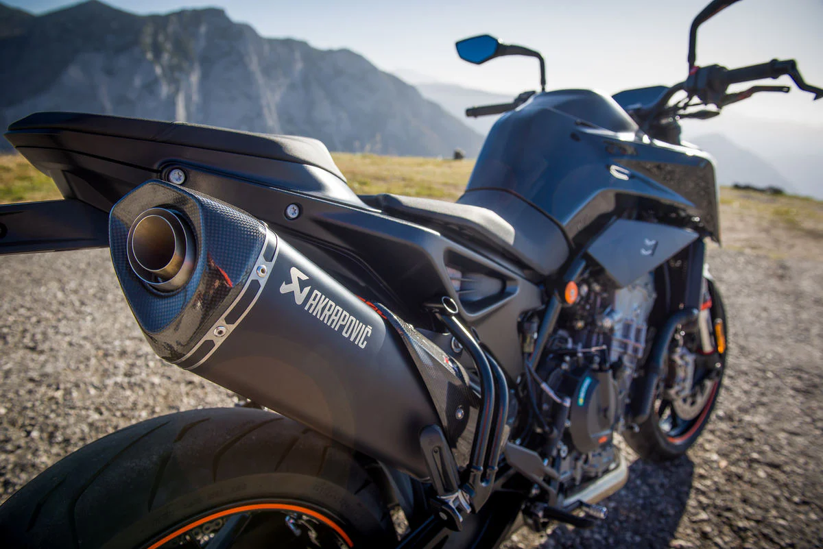 KTM Akrapovič "Slip-on Line" 790/890 Duke/GP/R 2020-2026 - Image 2