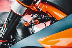 KTM Apex Pro 7117 Steering Damper Kit 990 Duke/R 2024-2027 - Image 2