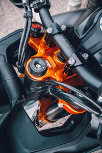 KTM Factory Triple Clamp 790/890 Adventure/SMT 2019-2025 - Image 5