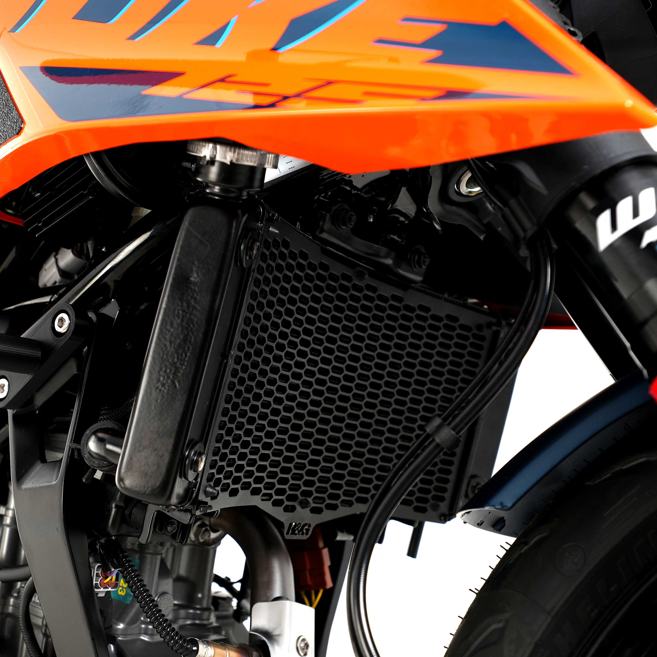 R&G Radiator Guard KTM 125/200/250/390 Duke/RC/Adventure 2022+ - Image 4