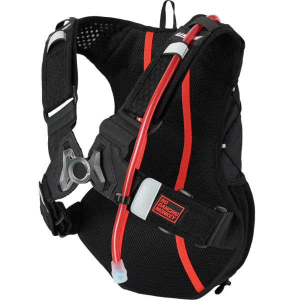 USWE Outlander 10L Hydration Pack - Image 2