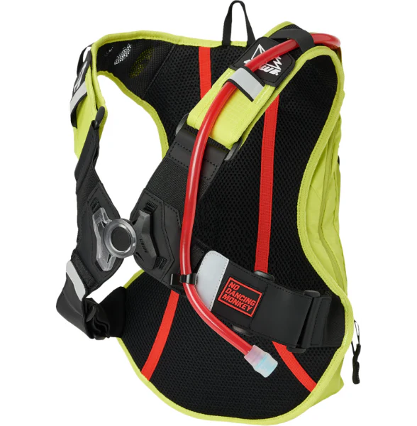 USWE Outlander 9L Hydration Pack - Image 10